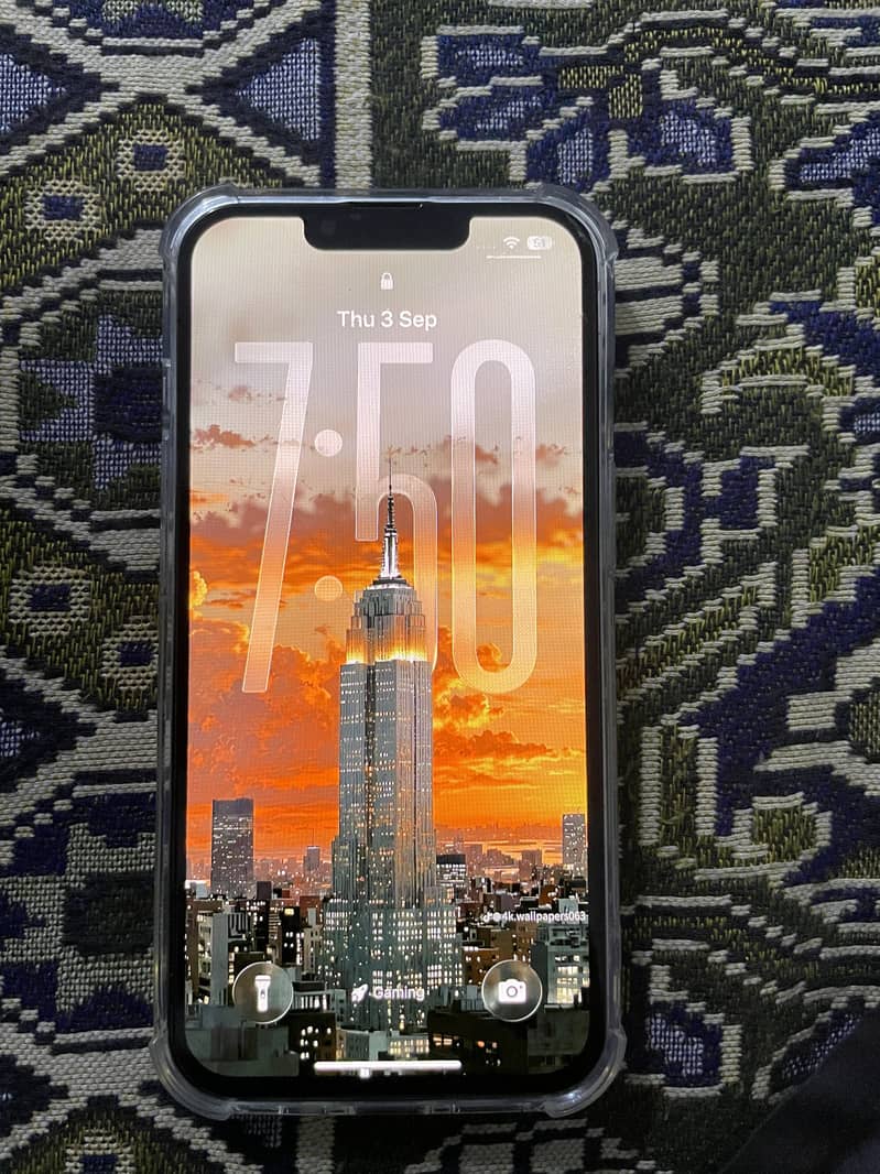 Apple iPhone 13 2