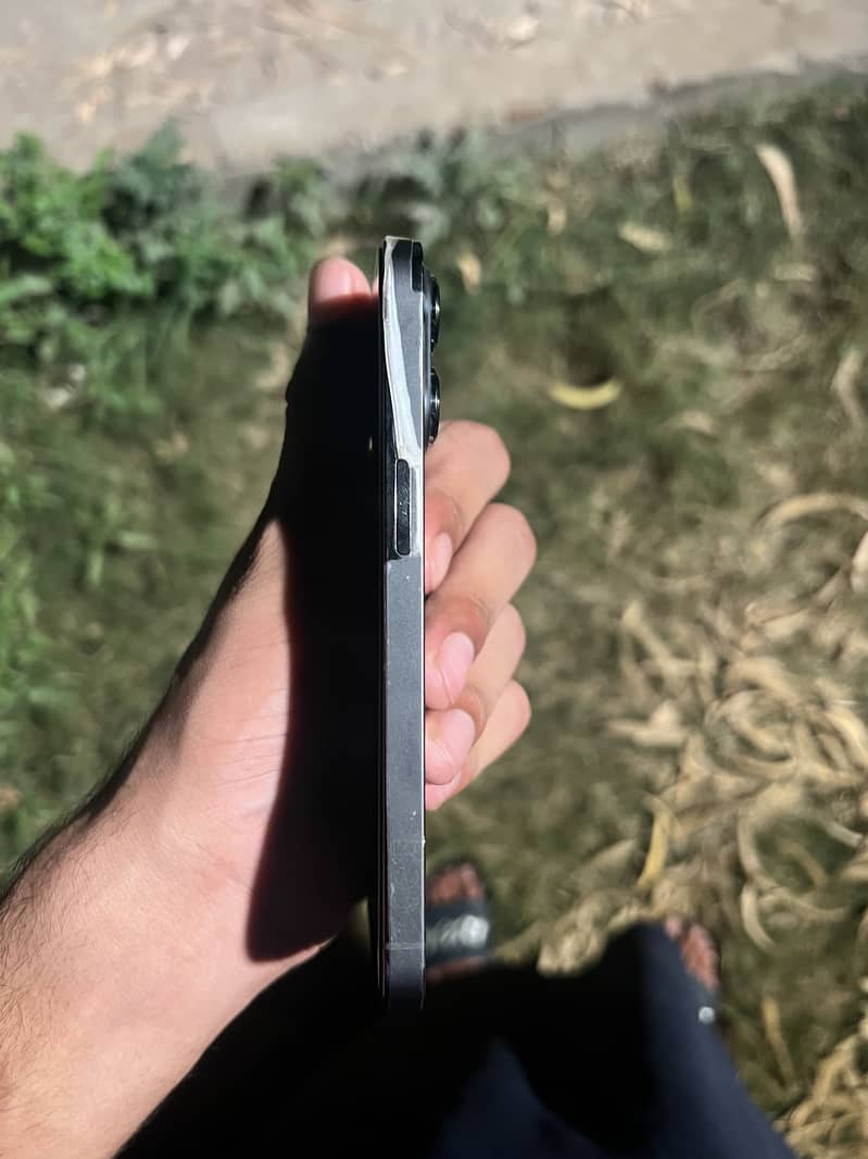 Apple iPhone 13 Pro 3