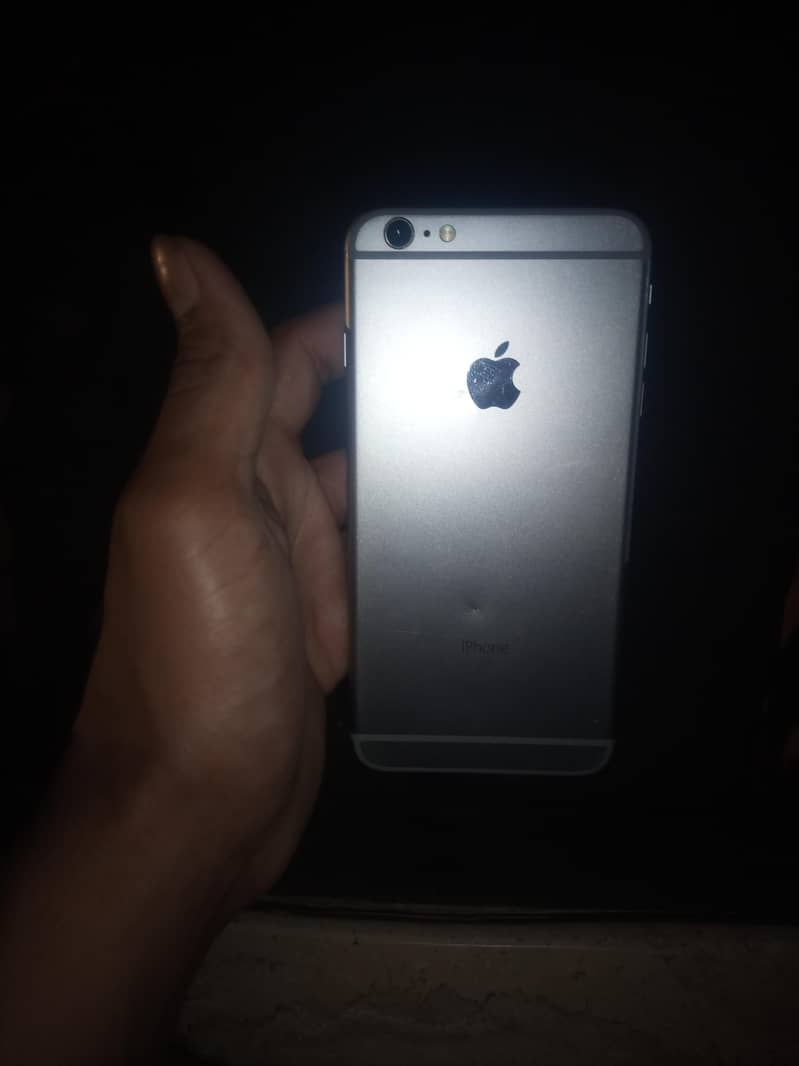 Apple iPhone 6S Plus 1