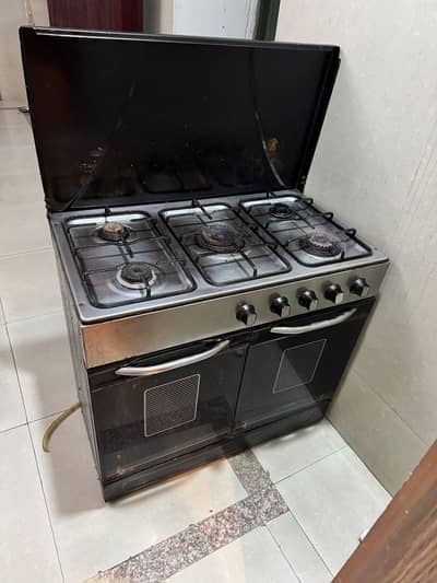 Multi burner with oven