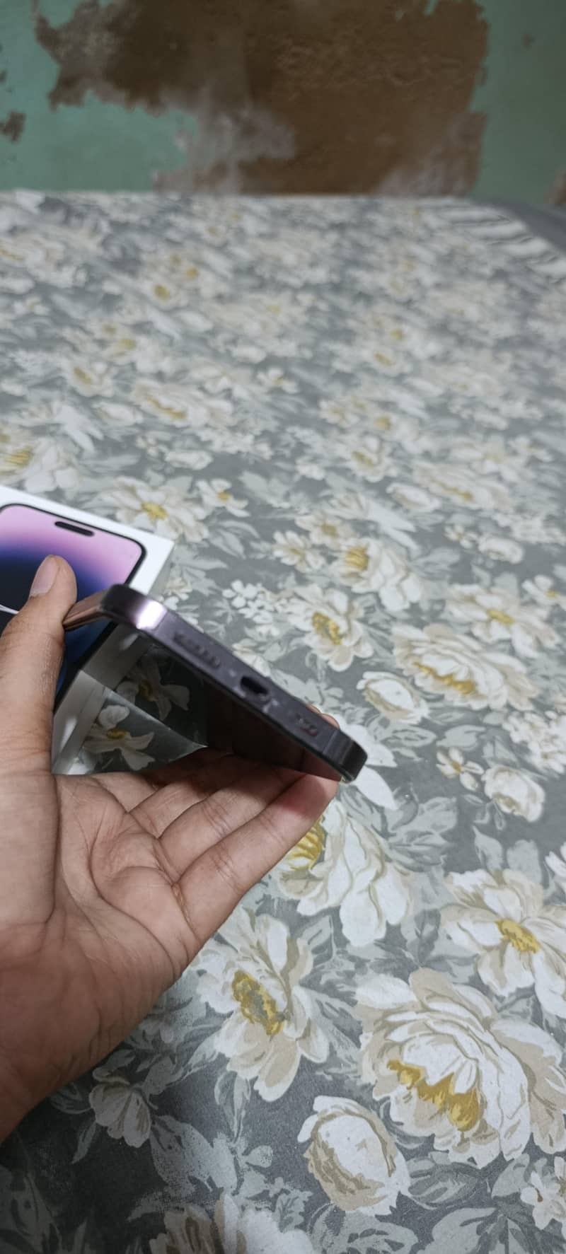Apple iPhone 14 Pro Max 1