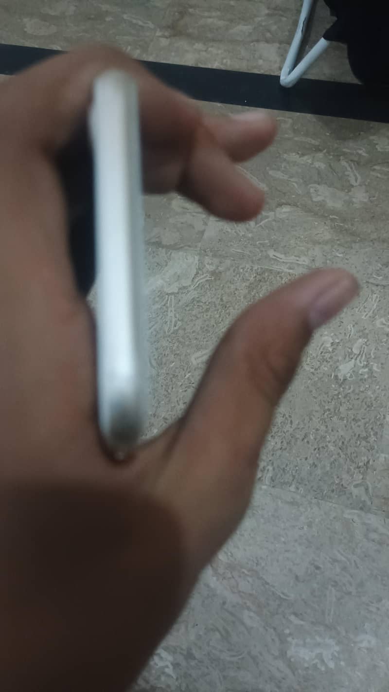 Apple iPhone 7 5
