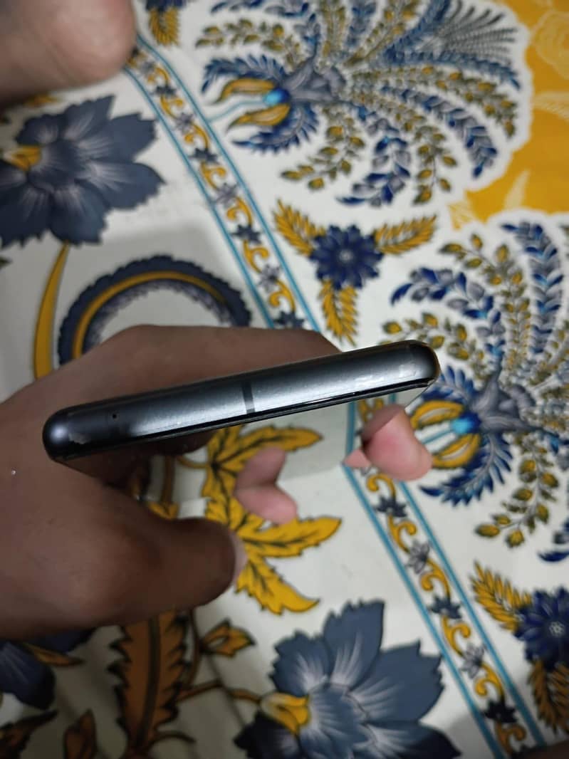 Google Pixel 7 4