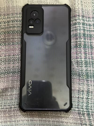 Vivo V21