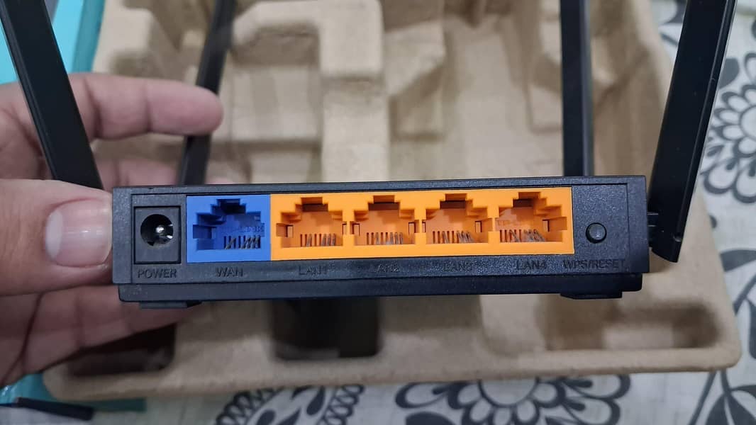 Tplink 5g 2.5g Wi-Fi Router with 4 Antennas - Networking - 1118860663