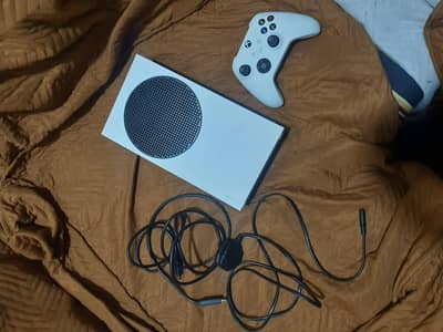 xbox series s 512 gb ssd new just 1 montg used