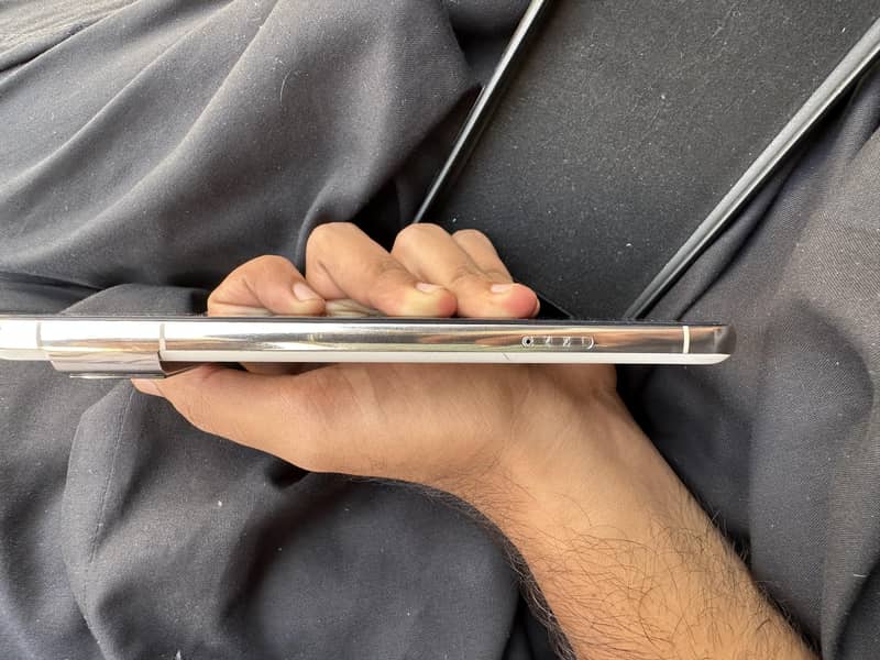 Google Pixel 8 Pro 1
