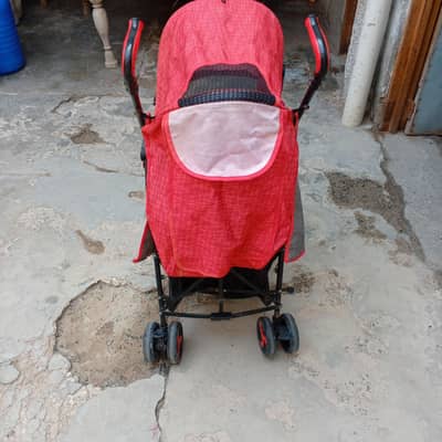 pram lush condition