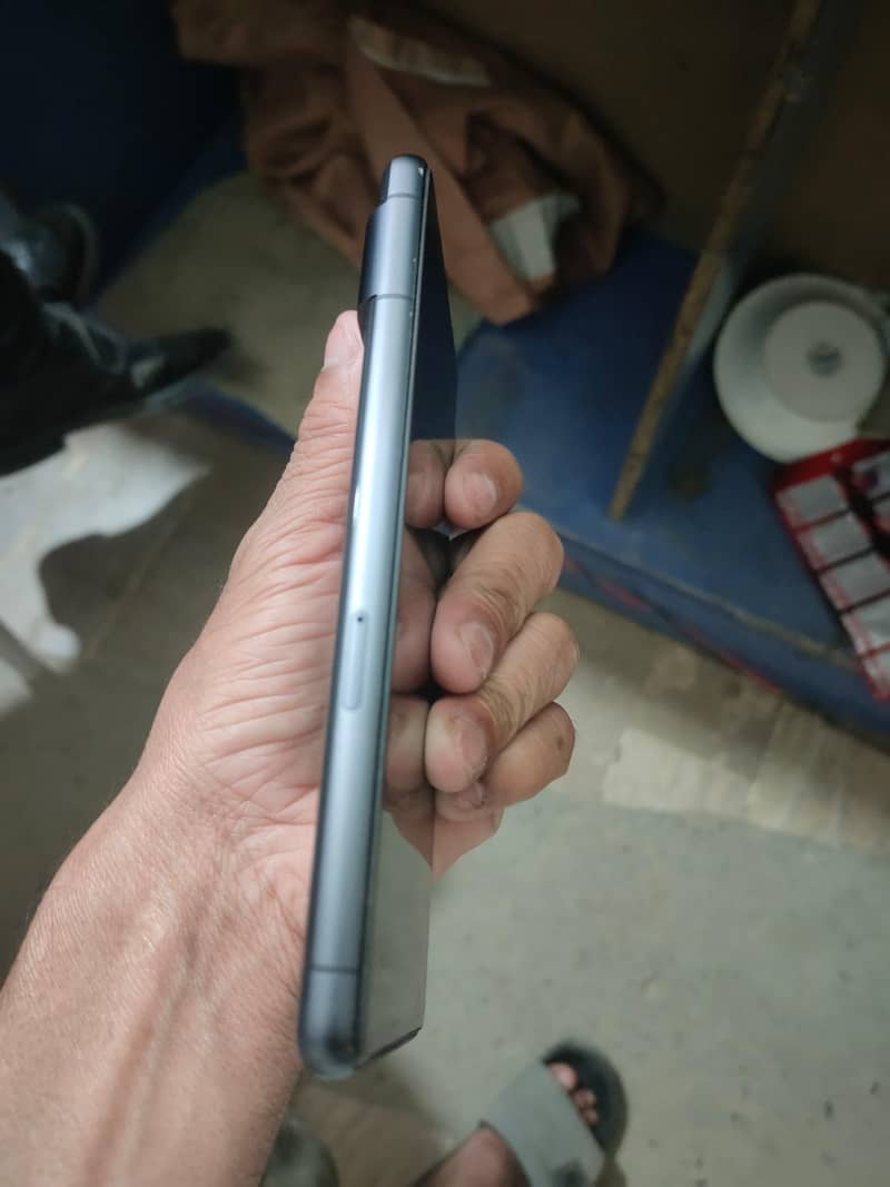 Google Pixel 7 4