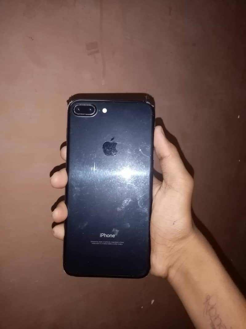 Apple iPhone 7 Plus 3