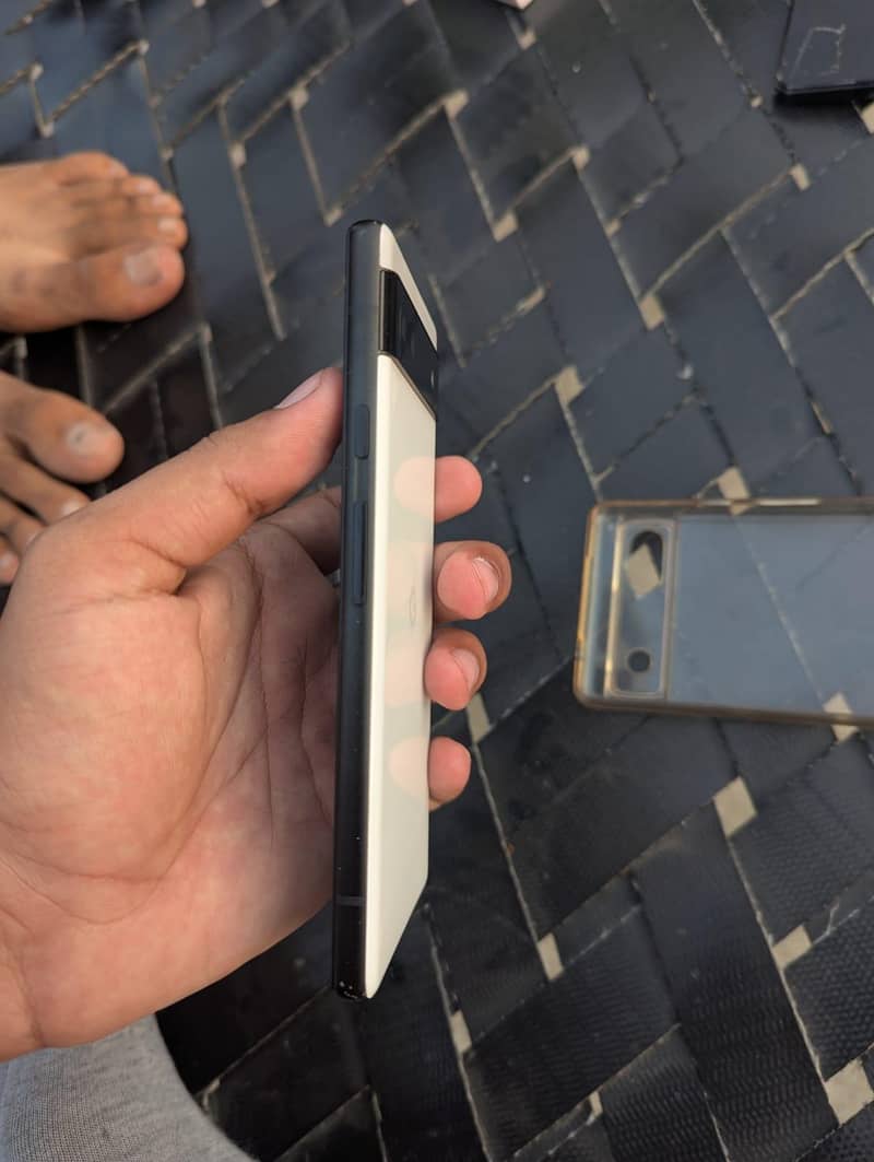 Google Pixel 6a 1