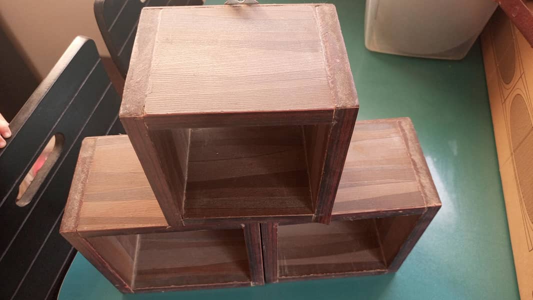 hanging shelf 2