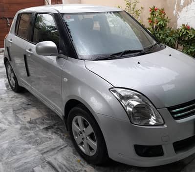 1st Owner's WELMAINTAINED Suzuki 2015 Swift 1.3 DLX ManualTransmission