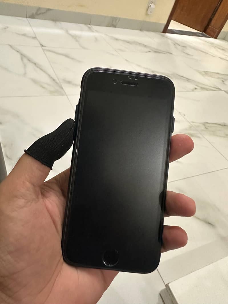 Apple iPhone SE 4