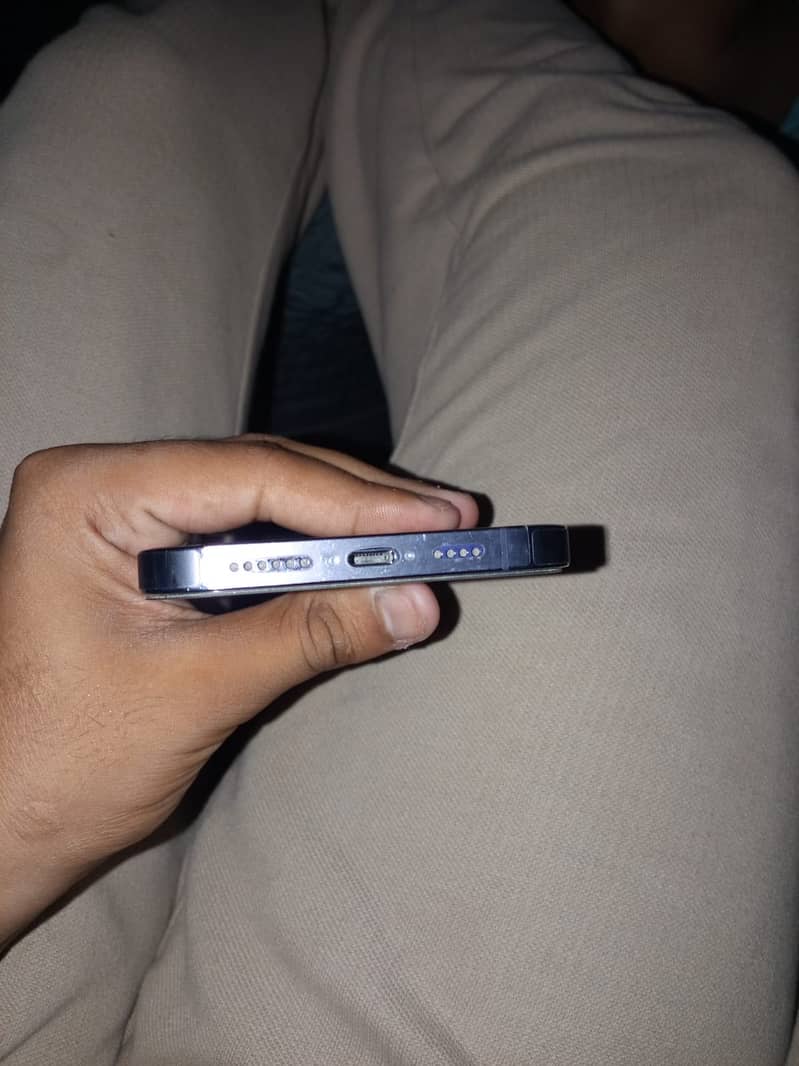 Apple iPhone 14 Pro Max 1