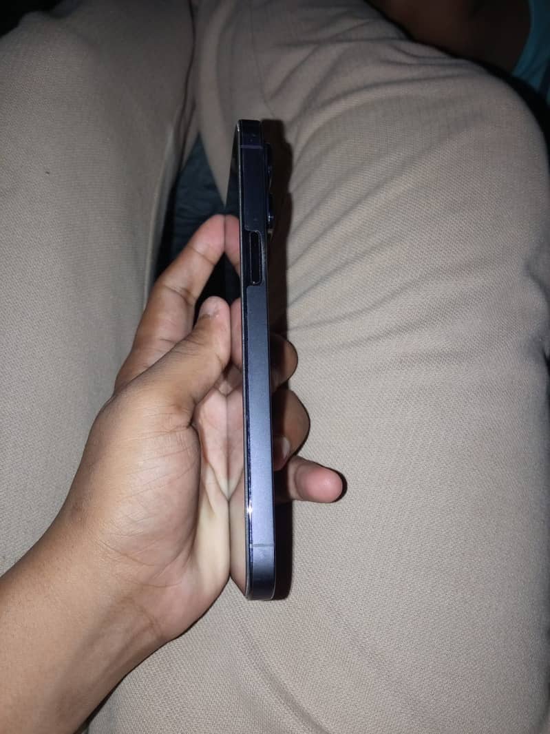 Apple iPhone 14 Pro Max 4