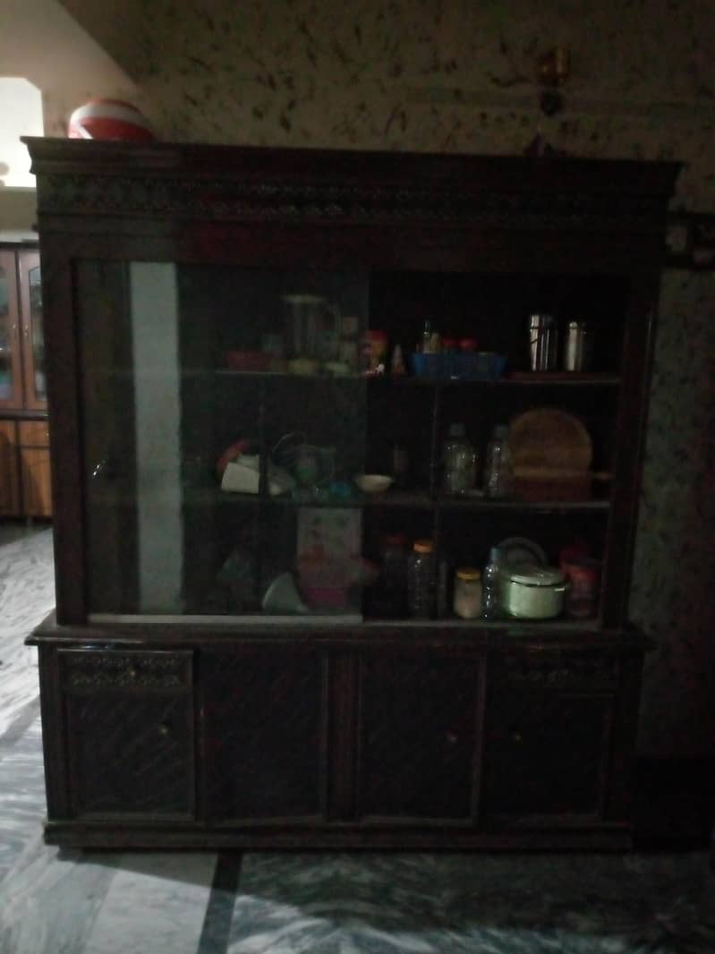 Showcase and Dressing Table 2