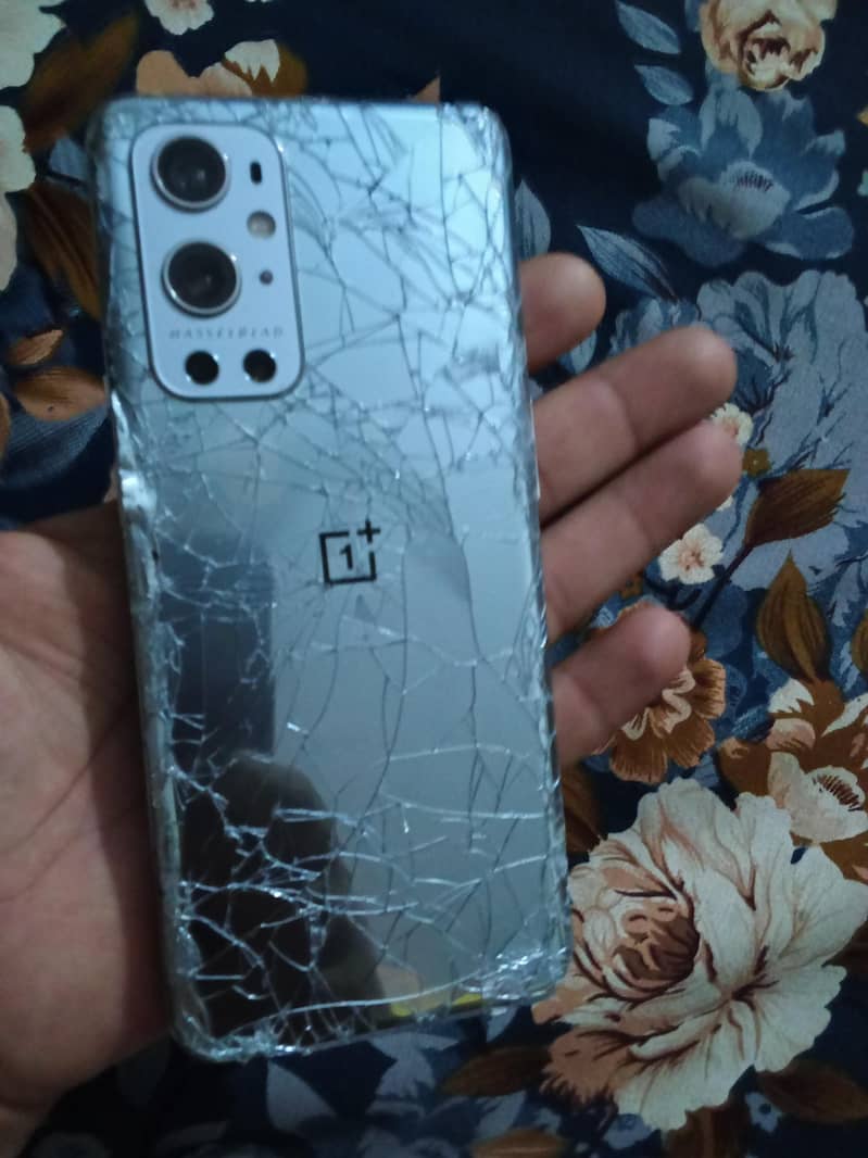 One Plus 9 Pro 0