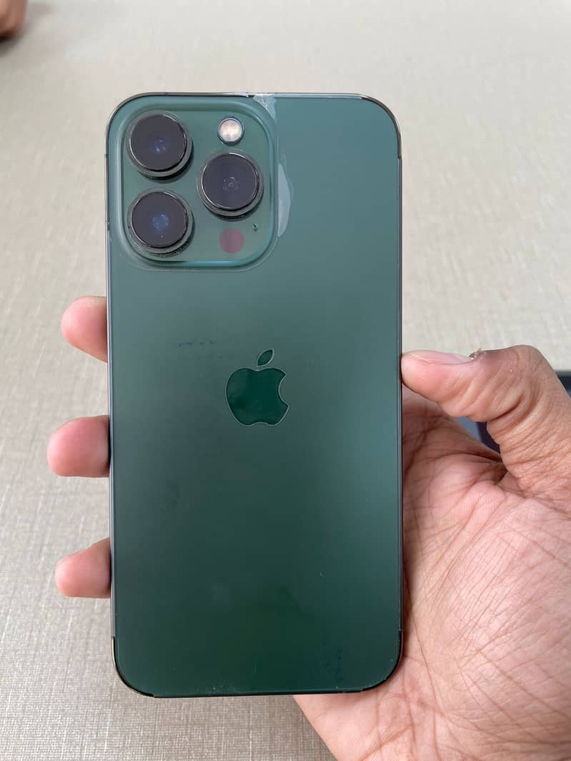 Apple iPhone 13 3