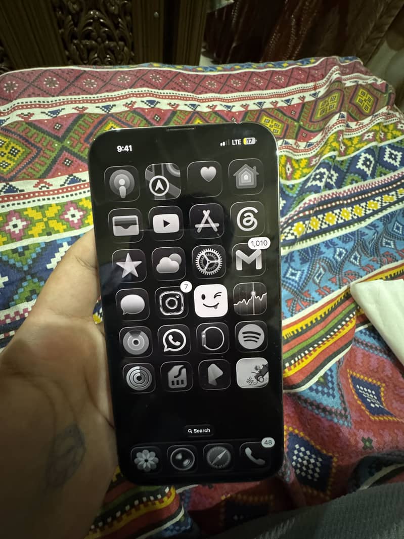 Apple iPhone 13 Pro Max 5