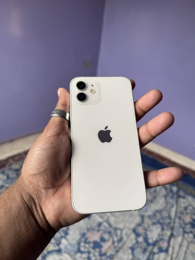 Apple iPhone 12 2