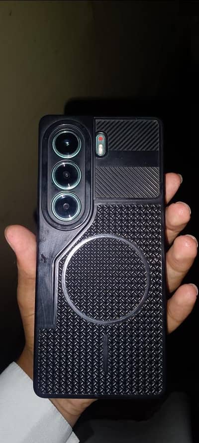 Tecno CAMON 40