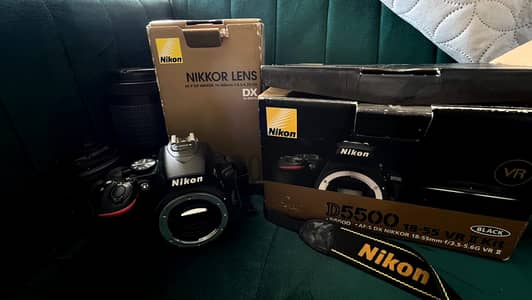 NIKON D5500 DSLR — COMPLETE KIT FOR SALE 