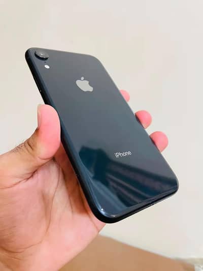 Apple iPhone XR