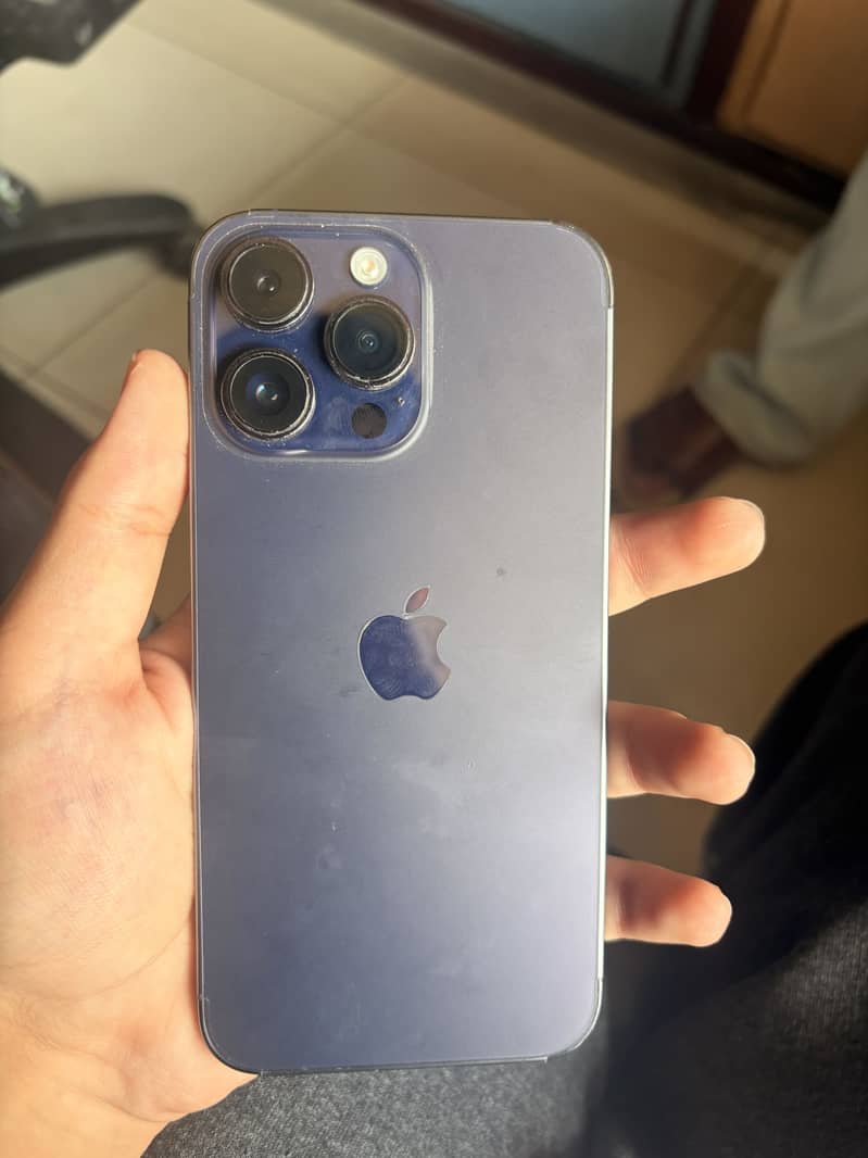 Apple iPhone 14 Pro Max 0