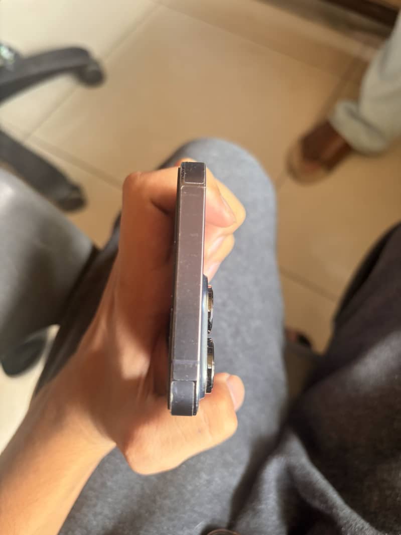 Apple iPhone 14 Pro Max 1