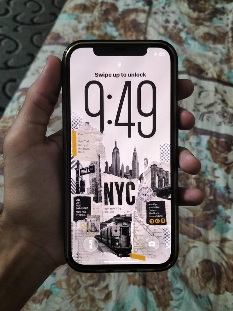 iPhone 12 3