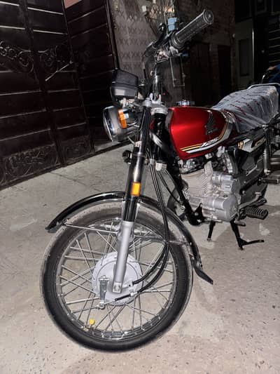 Honda CG 125 self start 26 model fresh bike