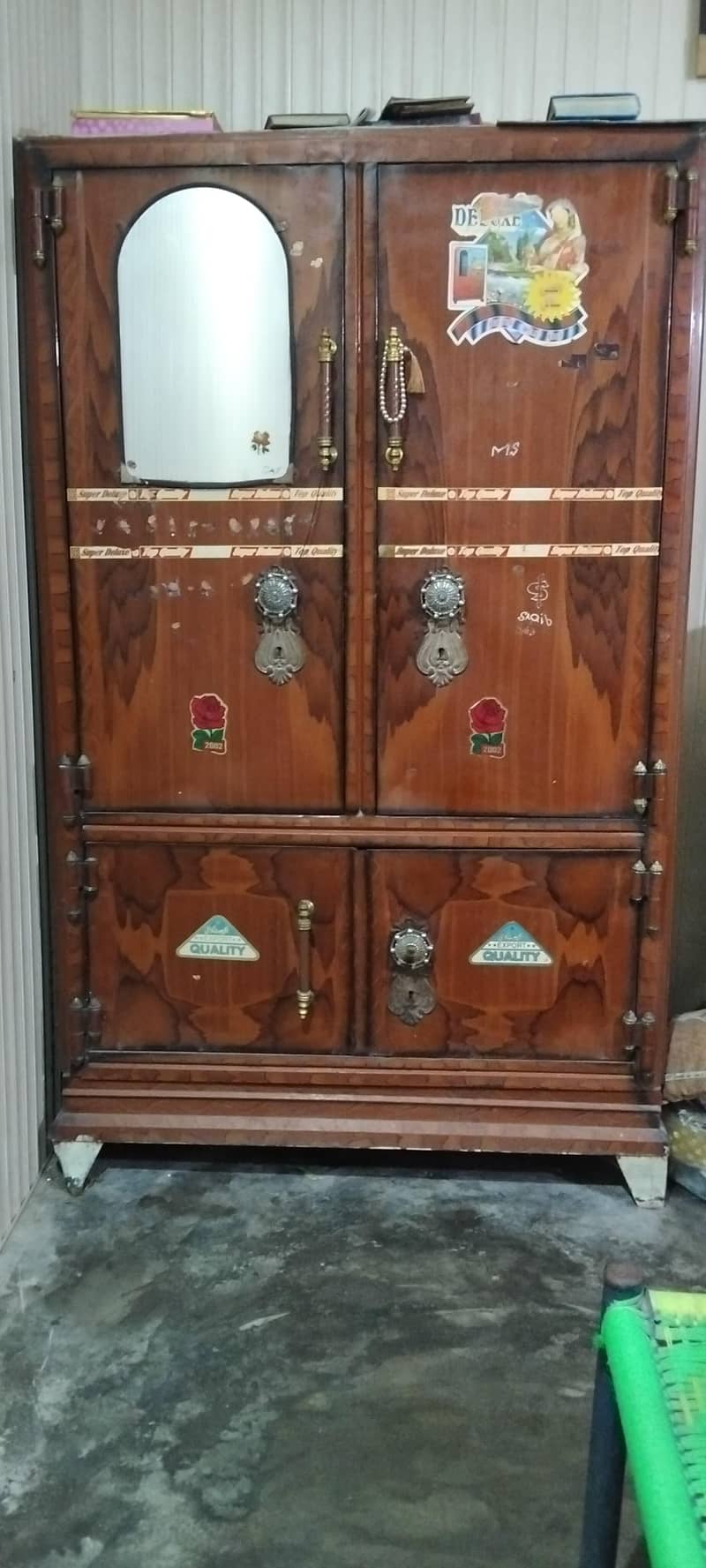 Solid Almari for sale 0