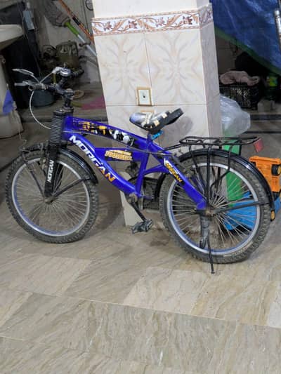 MORGAN Kids Cycle 20 Inch - Blue Football Design - Used Location malir