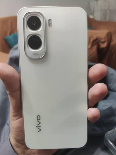 Vivo Y500