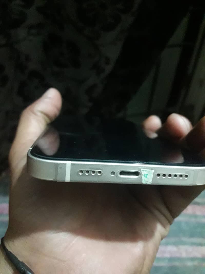 iPhone 14 plus 5