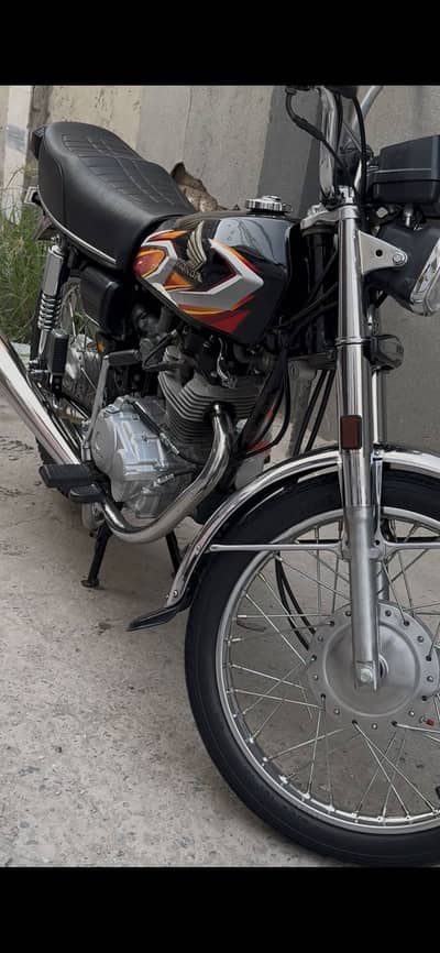 Honda CG125 black 2022 model