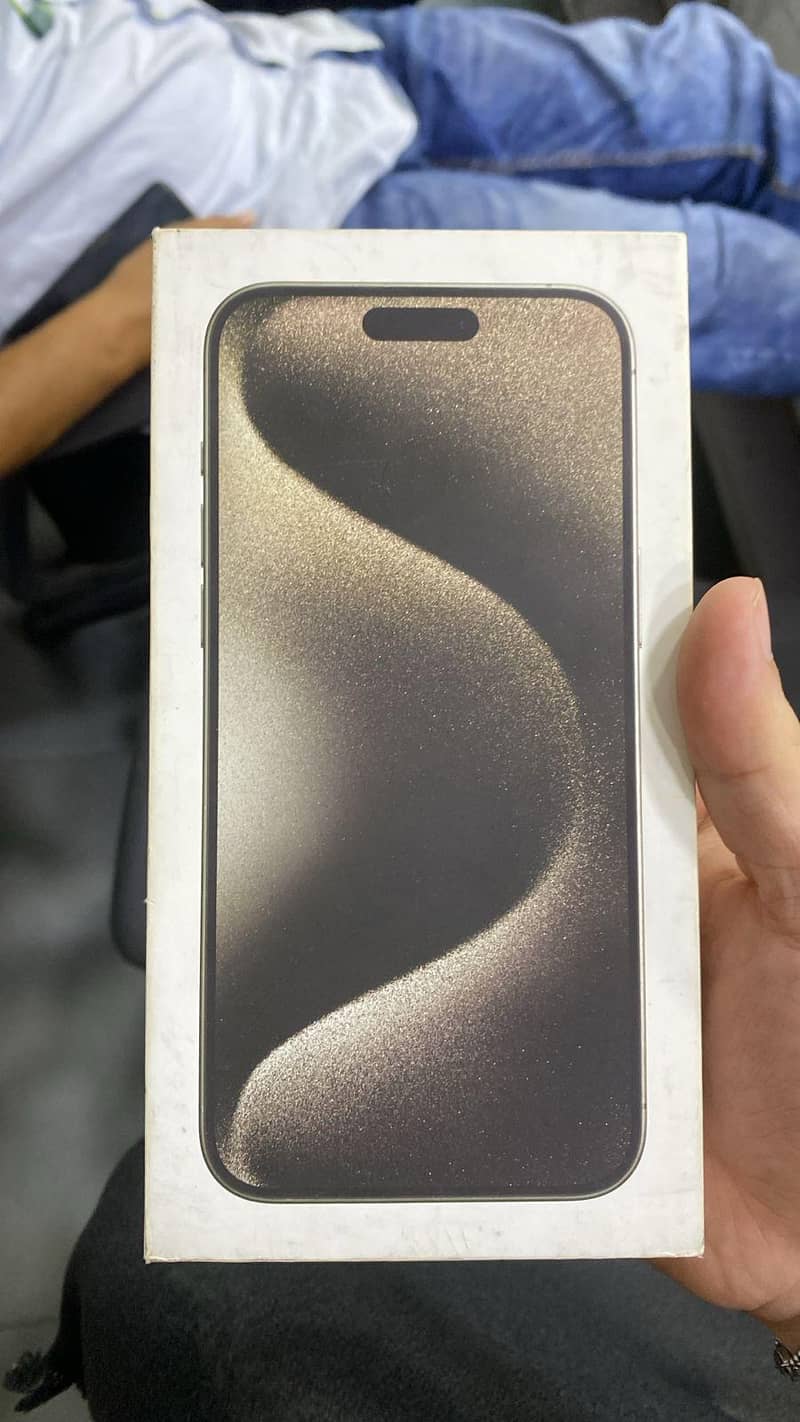Apple iPhone 15 Pro Max 2