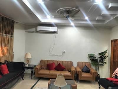 1 Kanal Lower Portion Available For Residence in Mustafa Town