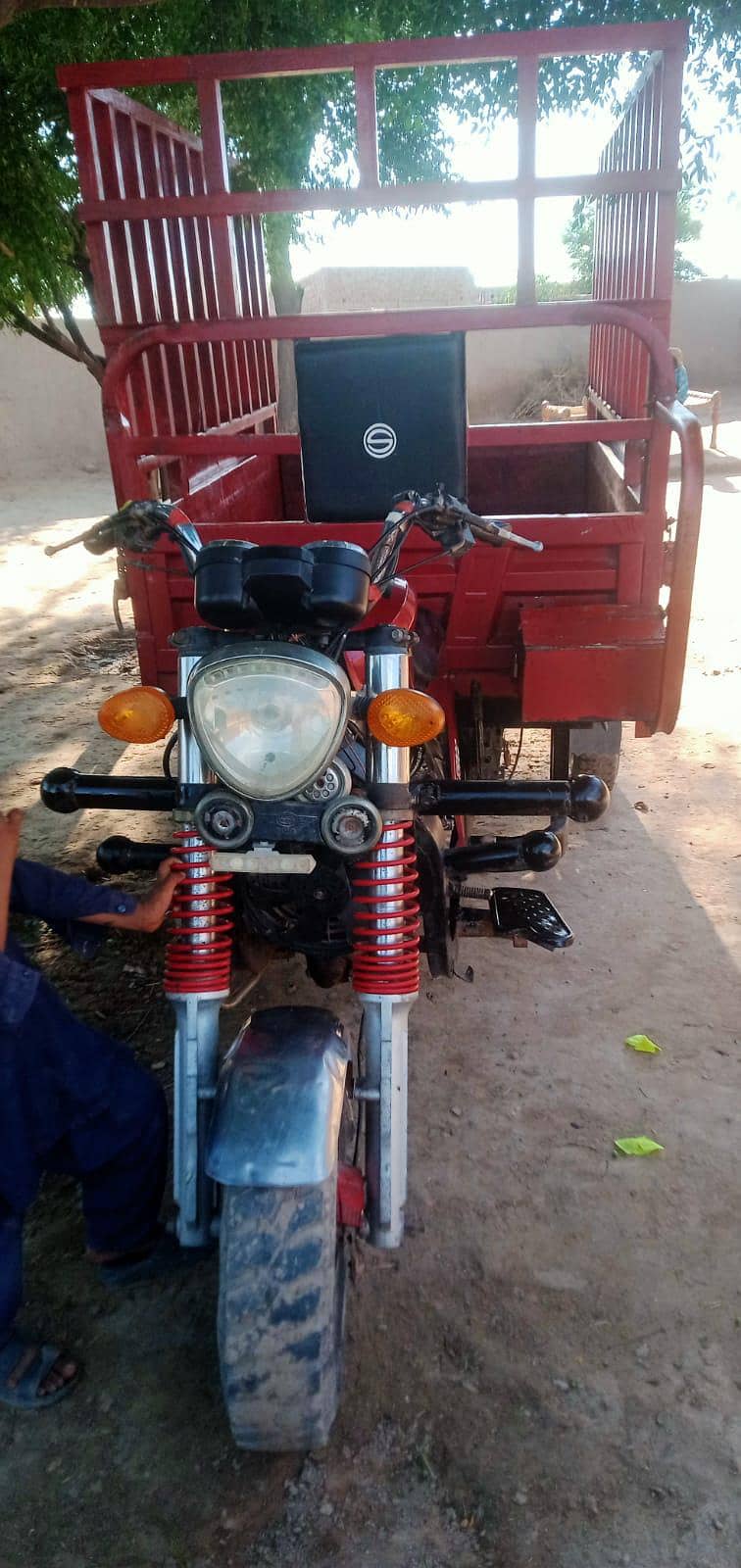 Siwa loader rickshaw 2