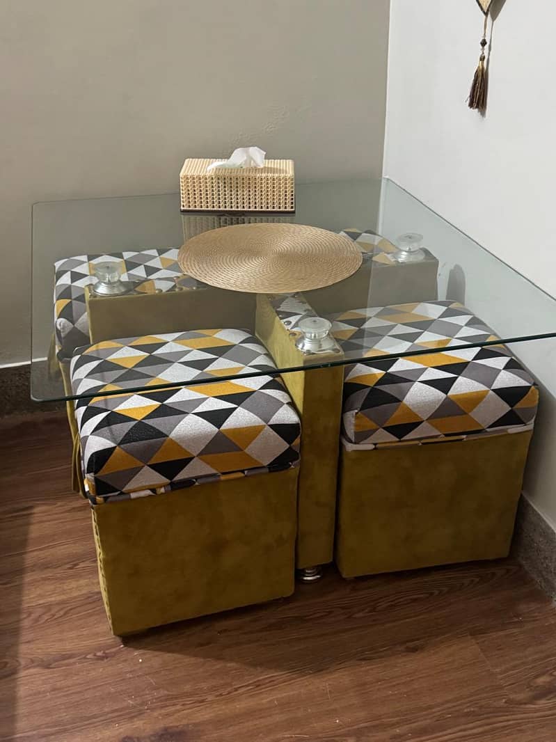 dinning table with four stools 1