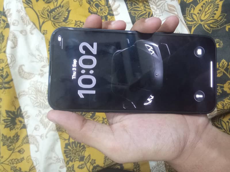 Apple iPhone 13 4