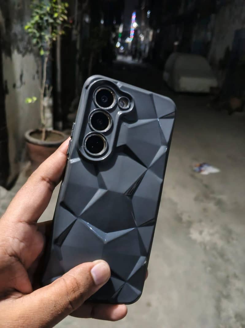 Tecno Spark 40 pro plus 7