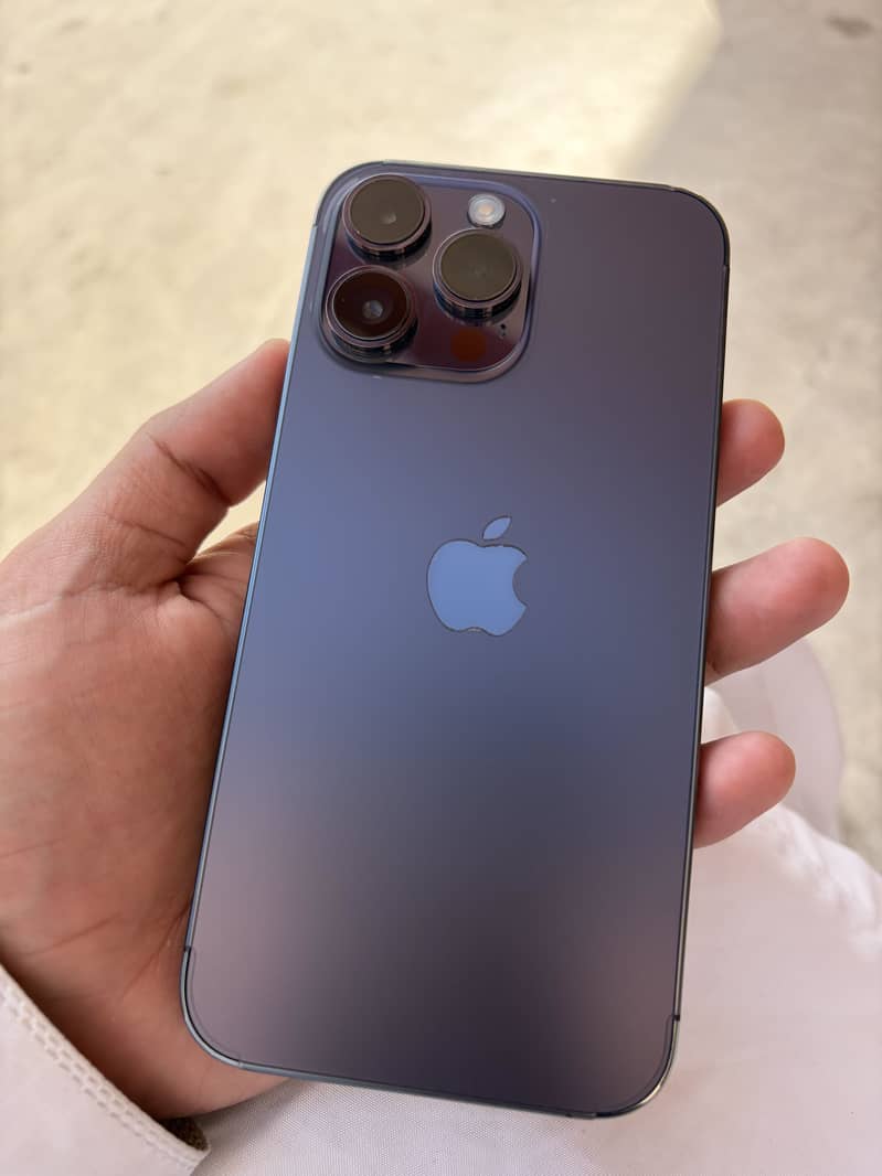 Apple iPhone 14 Pro Max 0