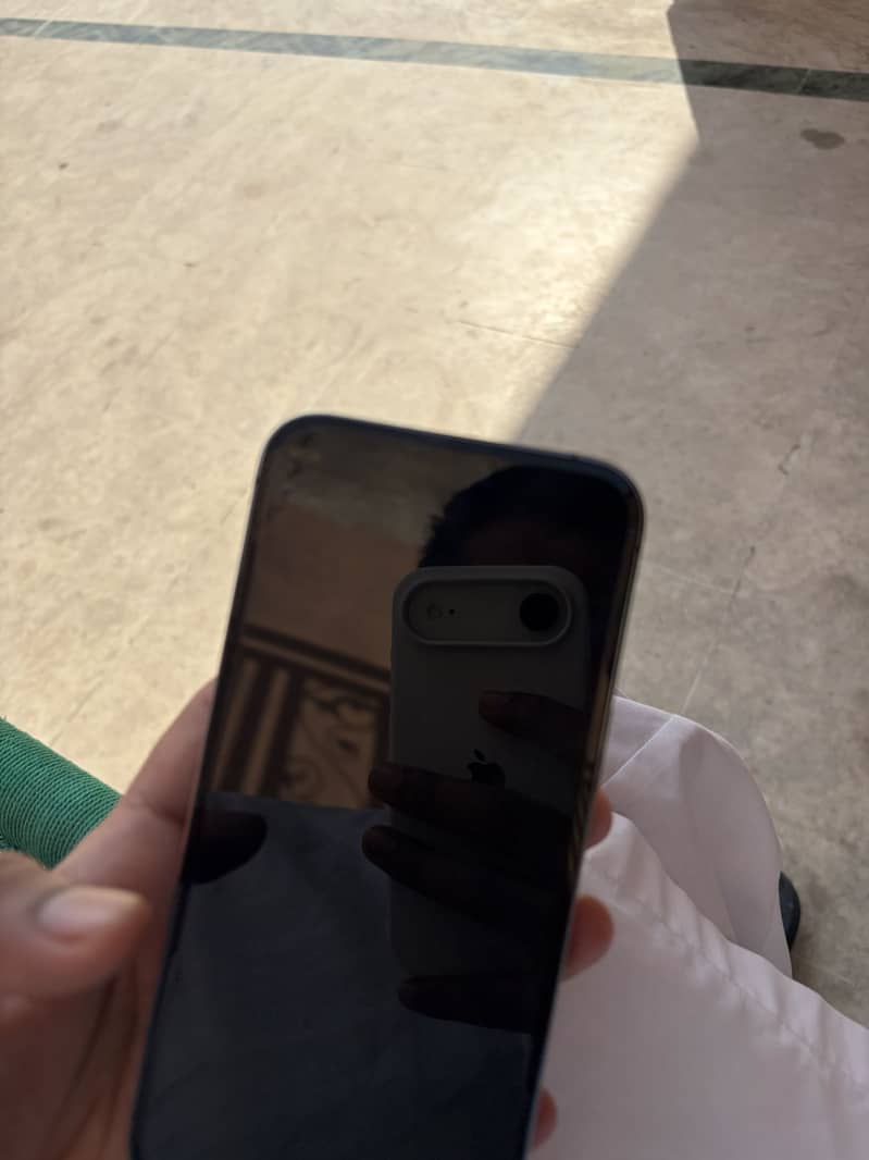 Apple iPhone 14 Pro Max 4