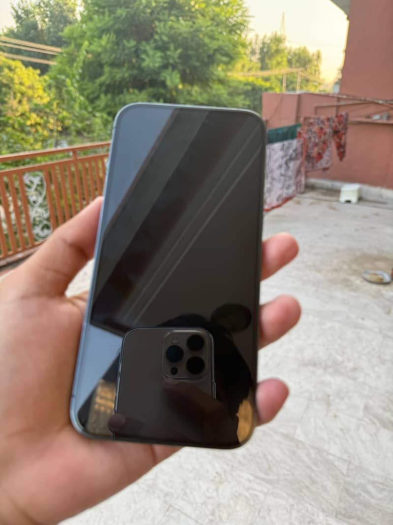 Apple iPhone 14 Pro Max 7