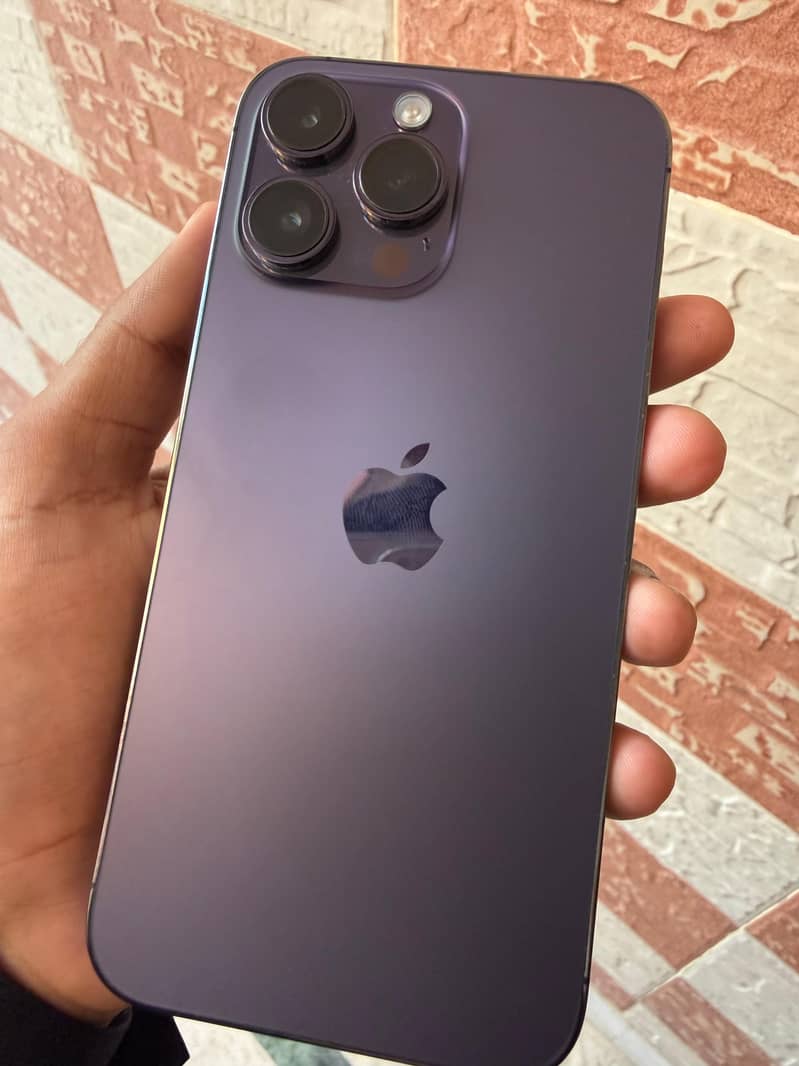 Apple iPhone 14 Pro Max 9