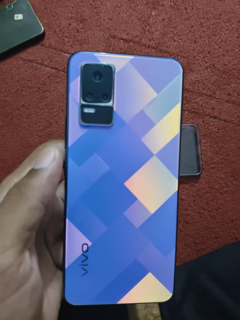 Vivo V21e 0