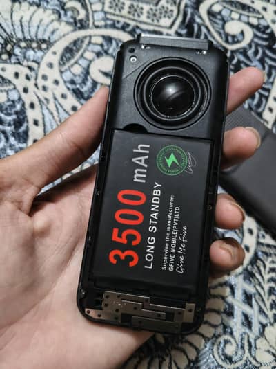 mobile sirf 4 din use new hai