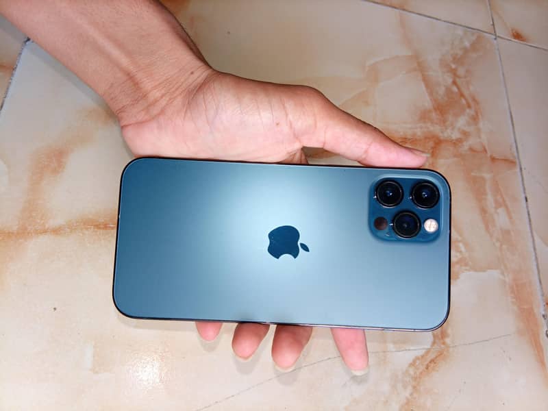 Apple iPhone 12 Pro 4